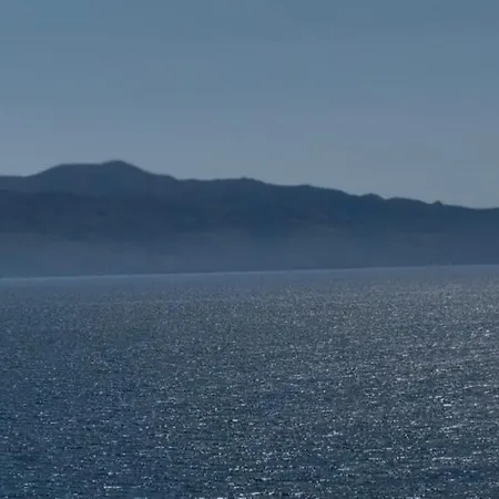 Sea View ساراندا