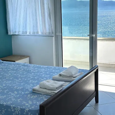 Sea View *