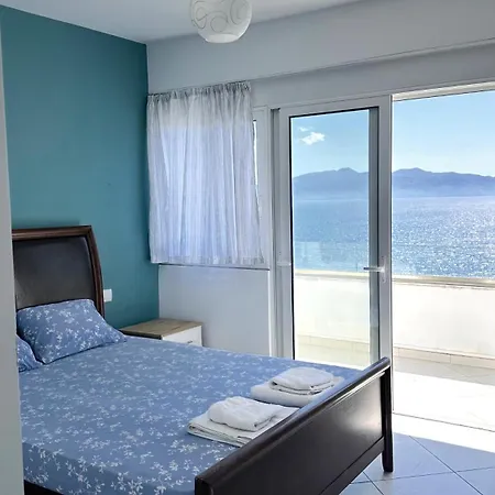 Sea View شقة *